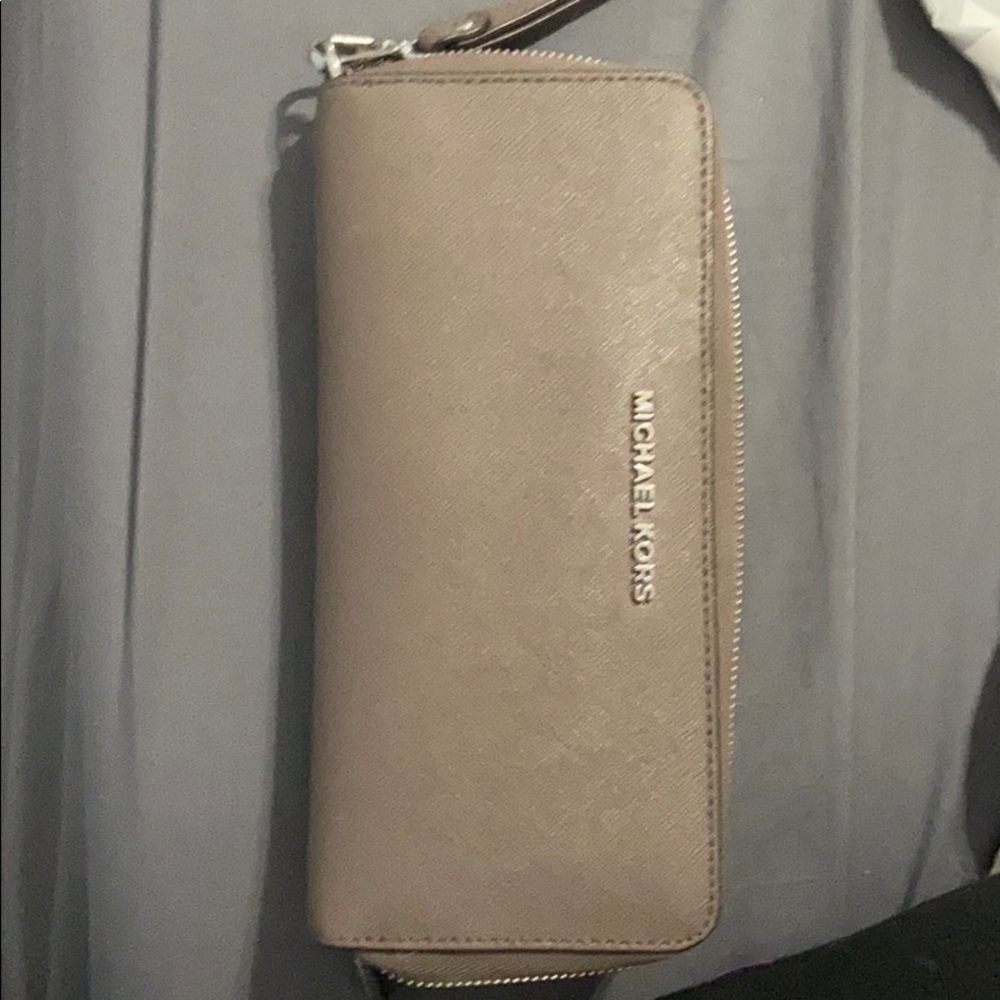 Michael Kors wallet